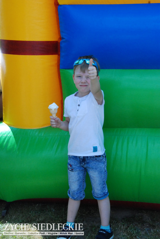 Piknik ze sportem w tle