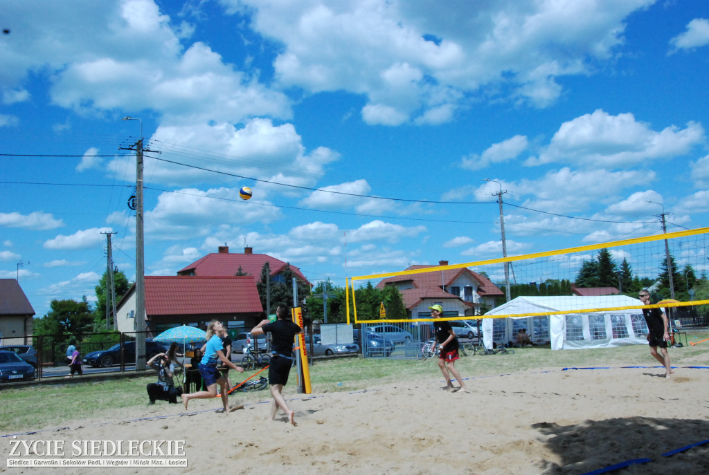 Piknik ze sportem w tle