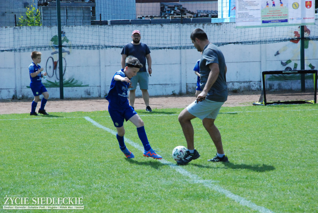 Piknik ze sportem w tle