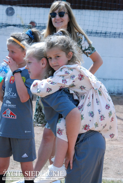Piknik ze sportem w tle