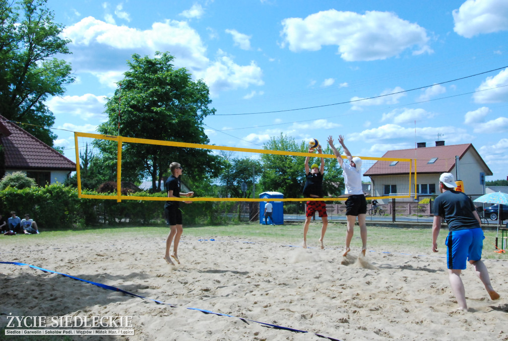 Piknik ze sportem w tle