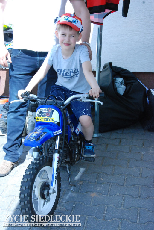Piknik ze sportem w tle