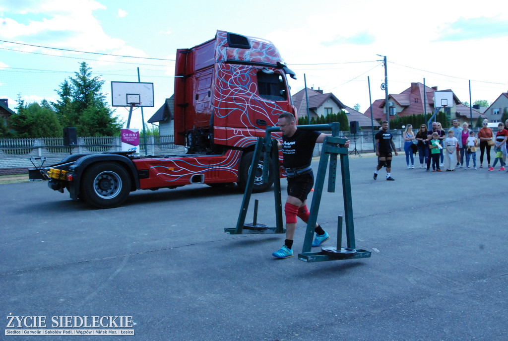 Piknik ze sportem w tle