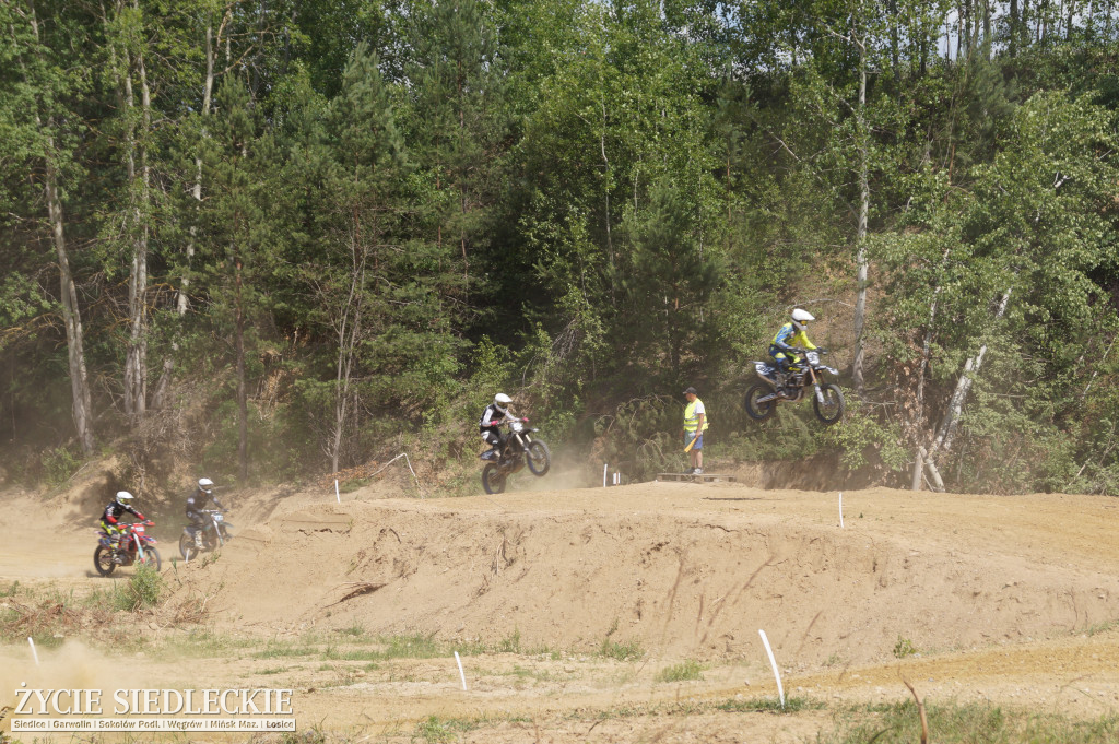 MOTOCROSS