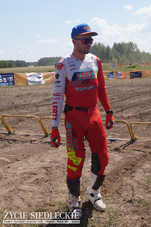 MOTOCROSS