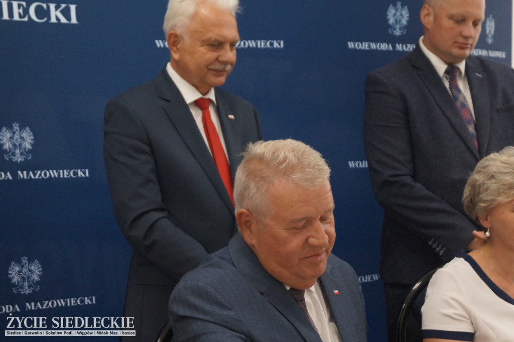 Miliony na drogi