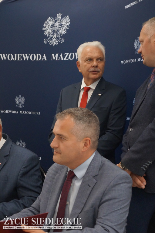 Miliony na drogi