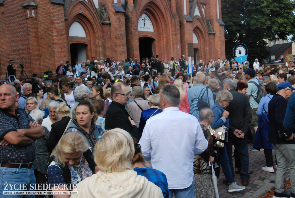 Pielgrzymi z Siedlec wyruszyli na Jasną Górę