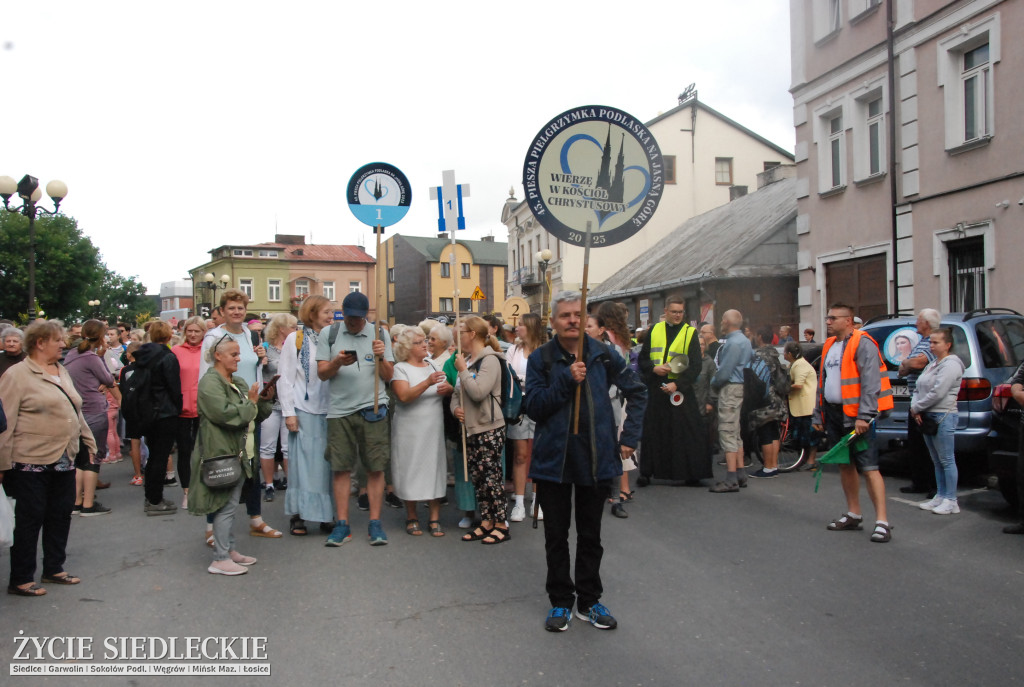 Pielgrzymi z Siedlec wyruszyli na Jasną Górę