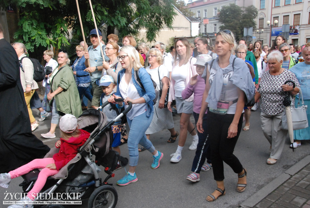 Pielgrzymi z Siedlec wyruszyli na Jasną Górę