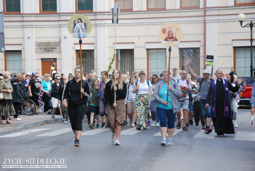 Pielgrzymi z Siedlec wyruszyli na Jasną Górę