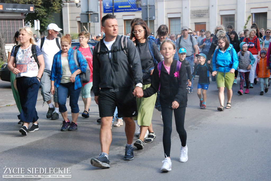 Pielgrzymi z Siedlec wyruszyli na Jasną Górę