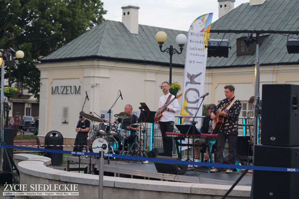 Koncert Marka Andrzejewskiego i Grupy Niesfornych