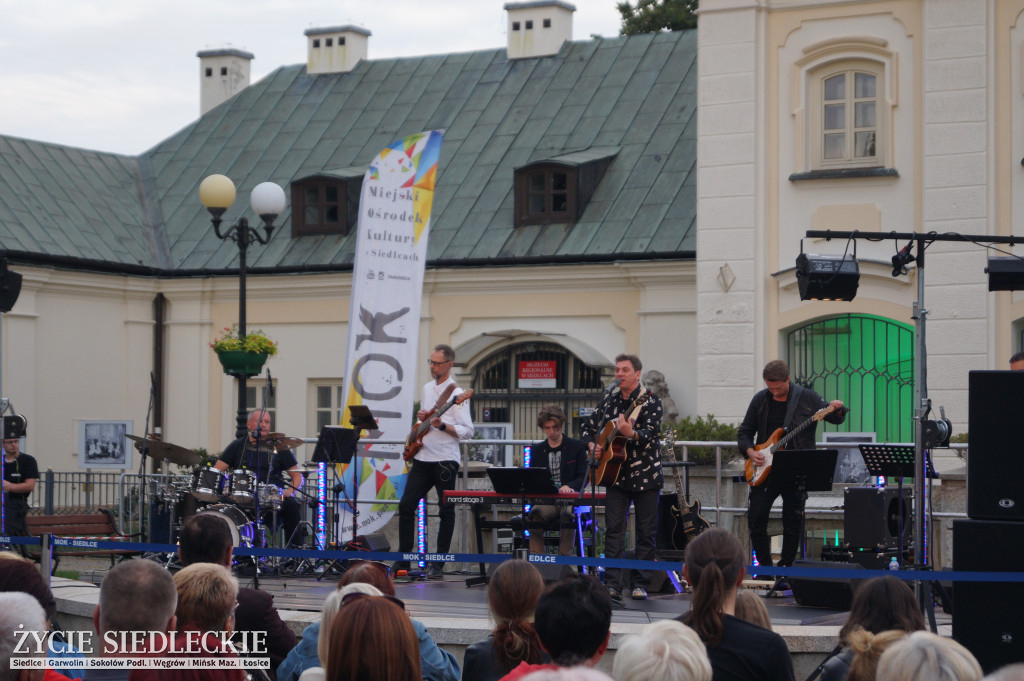 Koncert Marka Andrzejewskiego i Grupy Niesfornych