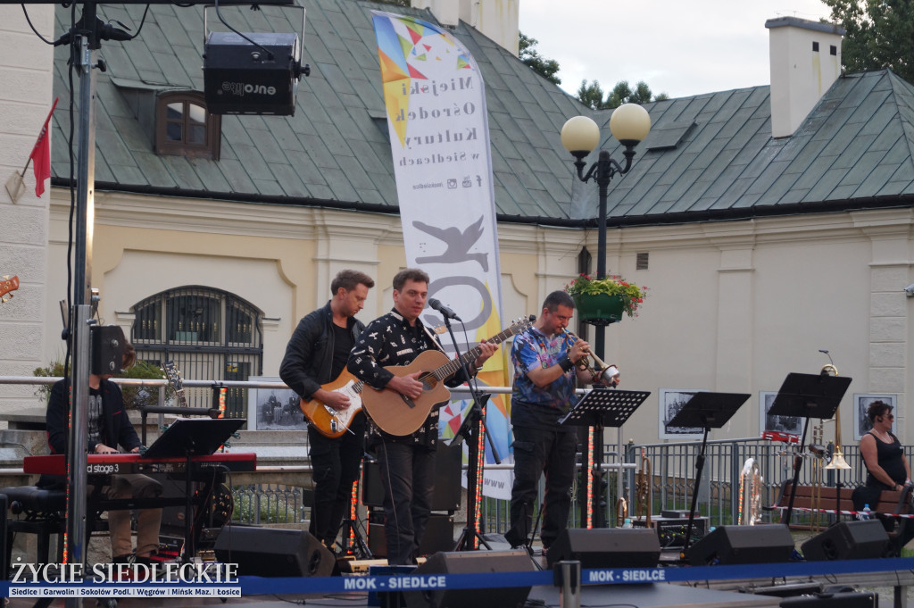 Koncert Marka Andrzejewskiego i Grupy Niesfornych