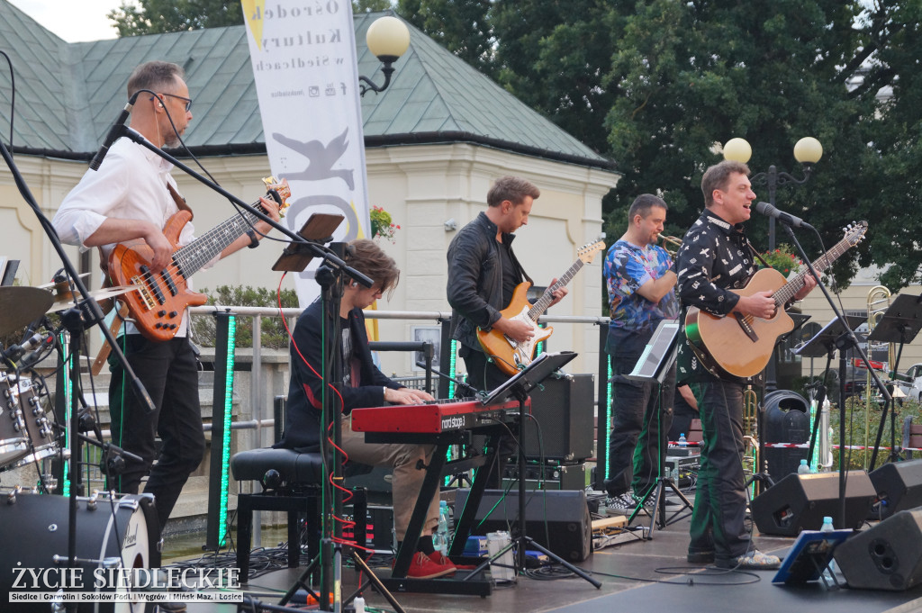 Koncert Marka Andrzejewskiego i Grupy Niesfornych