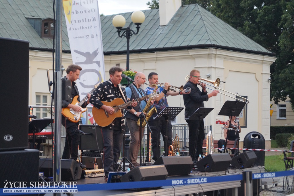 Koncert Marka Andrzejewskiego i Grupy Niesfornych