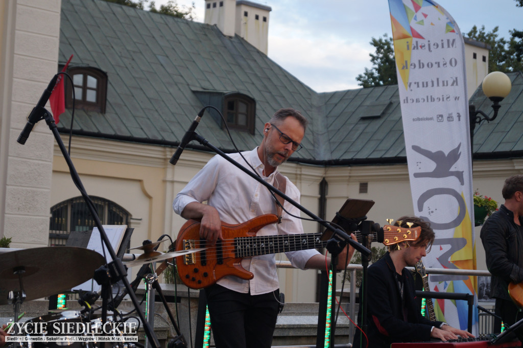 Koncert Marka Andrzejewskiego i Grupy Niesfornych