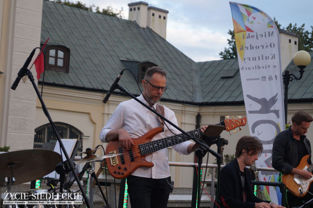 Koncert Marka Andrzejewskiego i Grupy Niesfornych