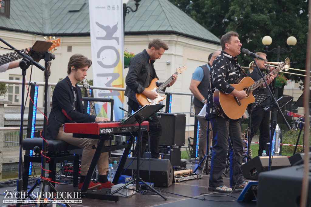 Koncert Marka Andrzejewskiego i Grupy Niesfornych