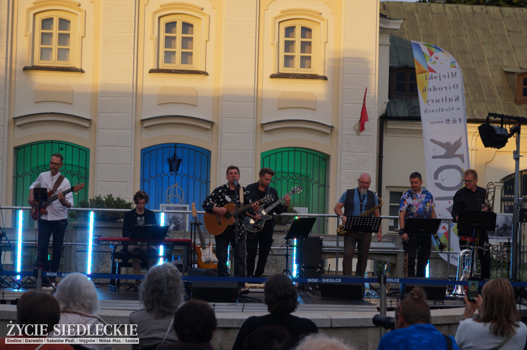 Koncert Marka Andrzejewskiego i Grupy Niesfornych