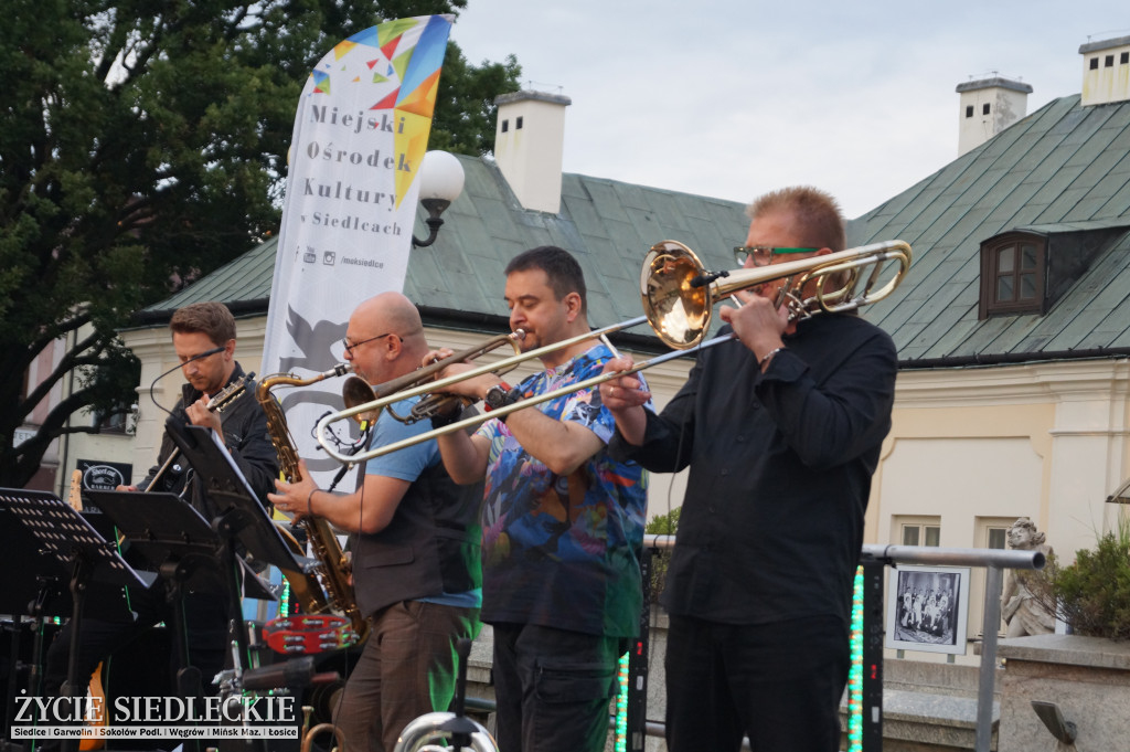 Koncert Marka Andrzejewskiego i Grupy Niesfornych