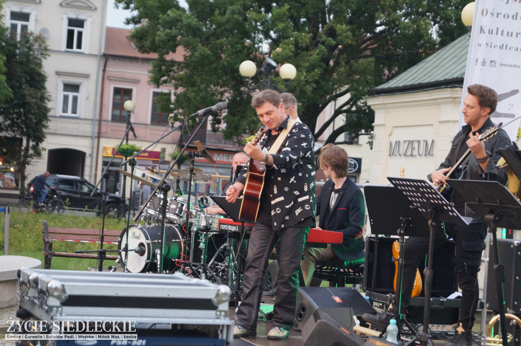 Koncert Marka Andrzejewskiego i Grupy Niesfornych