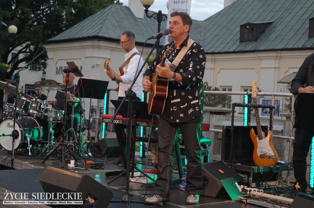 Koncert Marka Andrzejewskiego i Grupy Niesfornych