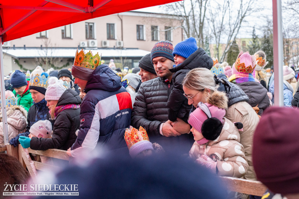 Orszak Trzech króli ulicami miasta