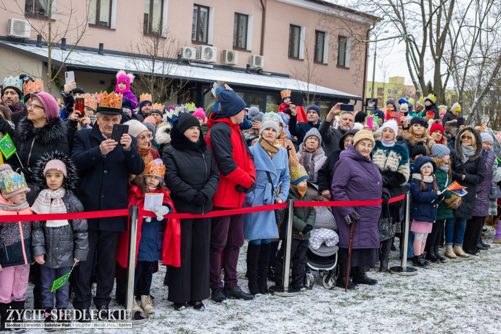 Orszak Trzech króli ulicami miasta