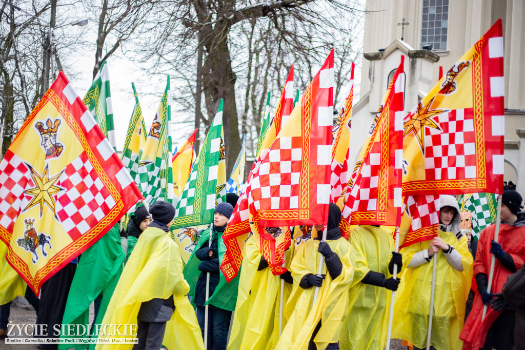 Orszak Trzech króli ulicami miasta