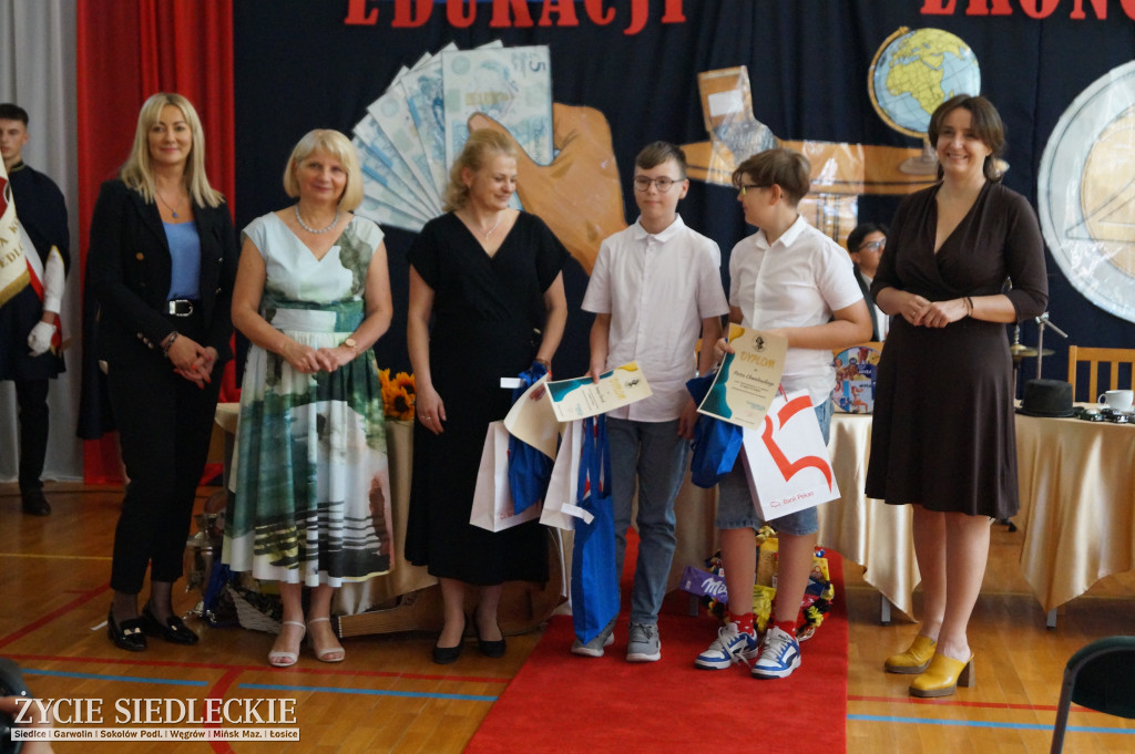 Gala podsumowująca Rok Edukacji Ekonomicznej w siedleckim 