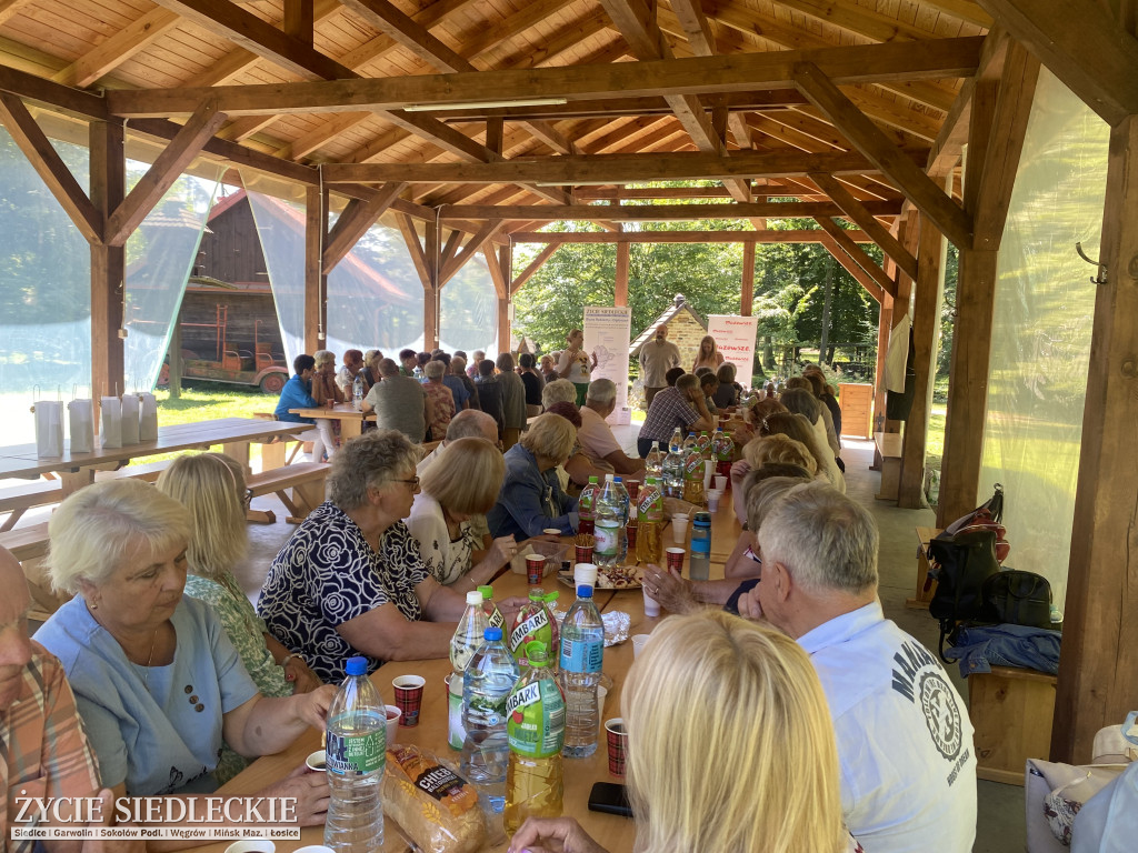 Warsztaty  Medialne z Kamerą na Mazowszu: Edycja: Dwór w Dąbrowie