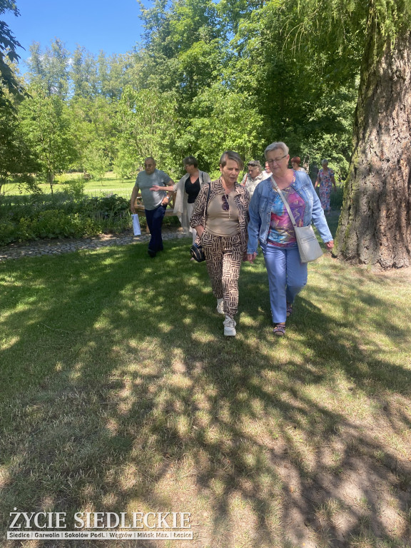 Warsztaty  Medialne z Kamerą na Mazowszu: Edycja: Dwór w Dąbrowie