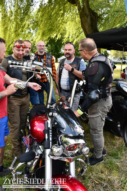 XVI Zlot Pojazdów Zabytkowych- MROWISKO 2025