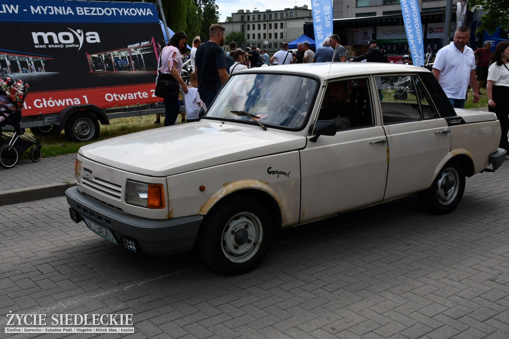 XVI Zlot Pojazdów Zabytkowych- MROWISKO 2025