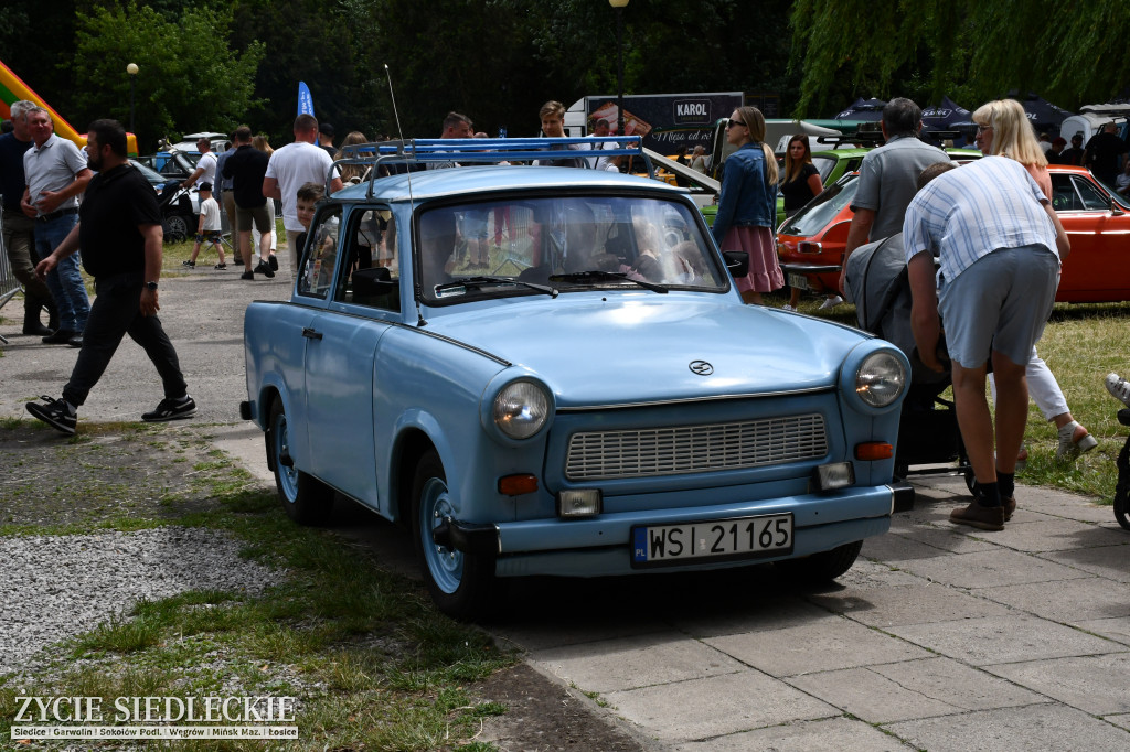 XVI Zlot Pojazdów Zabytkowych- MROWISKO 2025