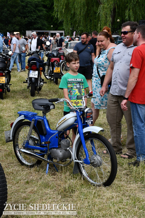 XVI Zlot Pojazdów Zabytkowych- MROWISKO 2025
