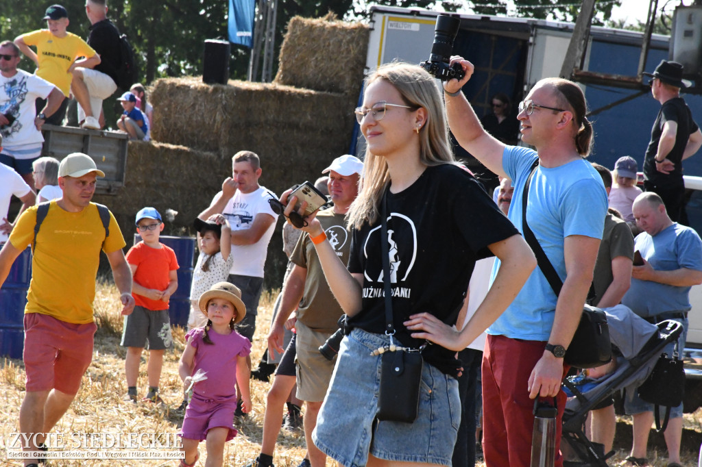 Rozbity Kamień w rytmie traktorów z duszą
