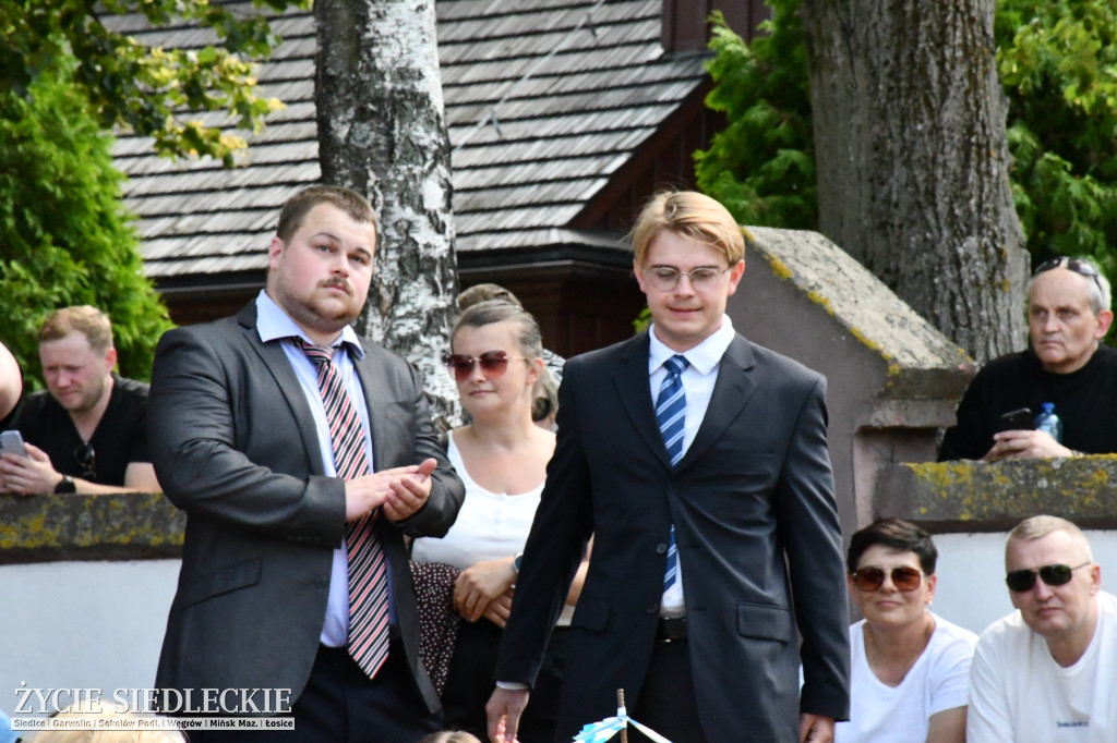 Jarmark Folkowy w Wilkowyjach-Jeruzal/MROZY