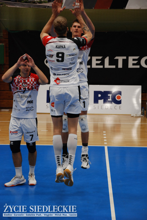 Siatkówka: KPS Siedlce bez punktów. GKS Katowice zdominował mecz w Siedlcach