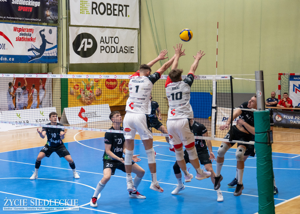 KPS Siedlce po pięciosetowym thrillerze wygrywa z MCKiS Jaworzno