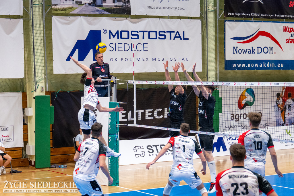 KPS Siedlce po pięciosetowym thrillerze wygrywa z MCKiS Jaworzno