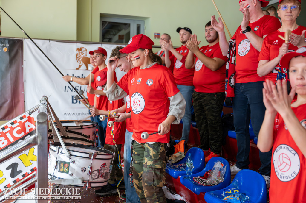 KPS Siedlce po pięciosetowym thrillerze wygrywa z MCKiS Jaworzno