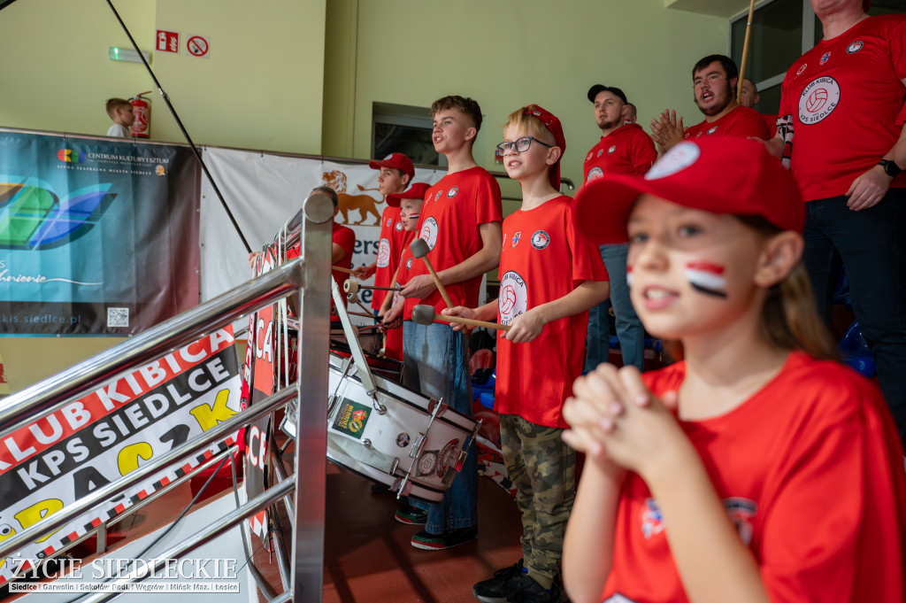 KPS Siedlce po pięciosetowym thrillerze wygrywa z MCKiS Jaworzno