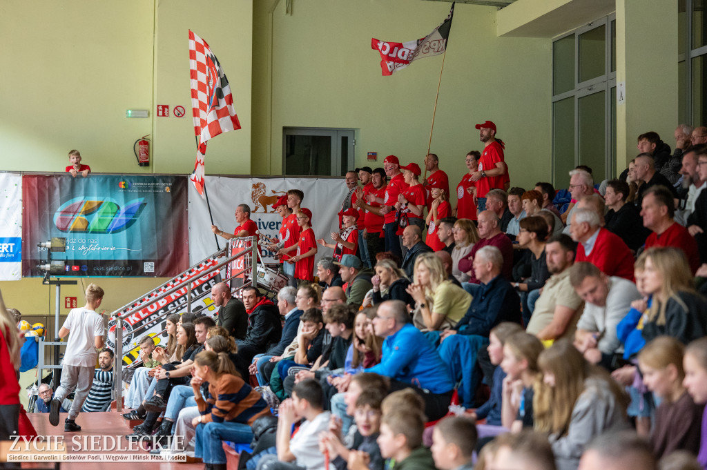 KPS Siedlce po pięciosetowym thrillerze wygrywa z MCKiS Jaworzno