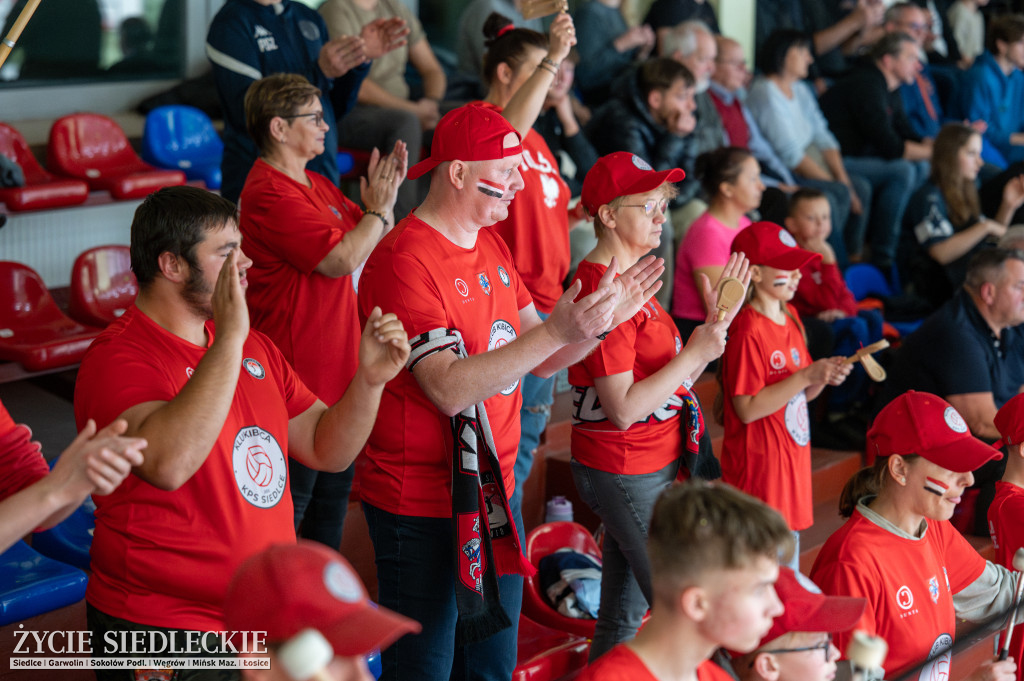KPS Siedlce po pięciosetowym thrillerze wygrywa z MCKiS Jaworzno
