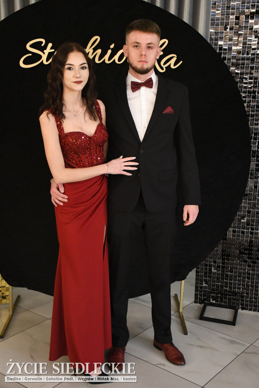 Sto dni do matury. Studniówka wzruszeń w  ,,Budowlance\