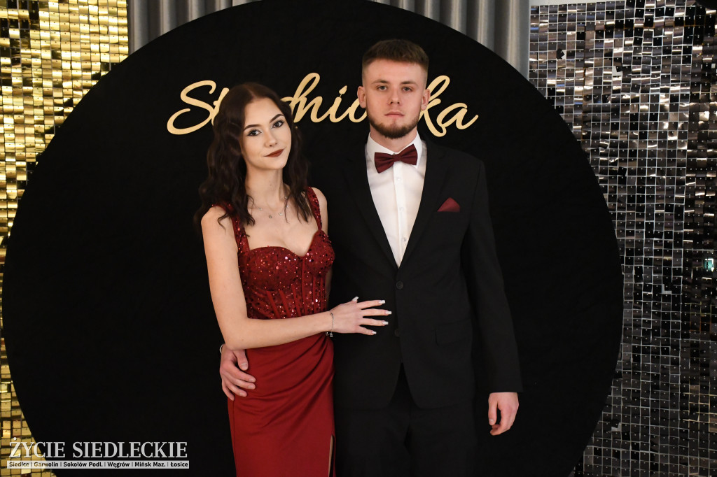 Sto dni do matury. Studniówka wzruszeń w  ,,Budowlance\