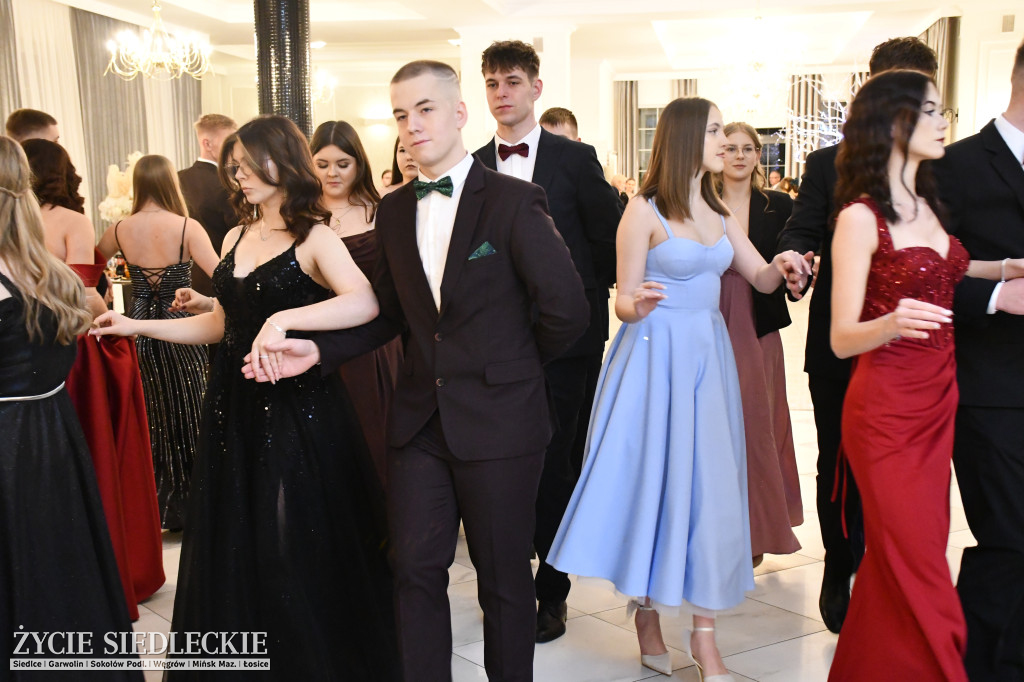 Sto dni do matury. Studniówka wzruszeń w  ,,Budowlance\